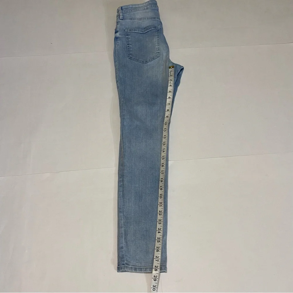 H&M Women's Light Blue Jeans